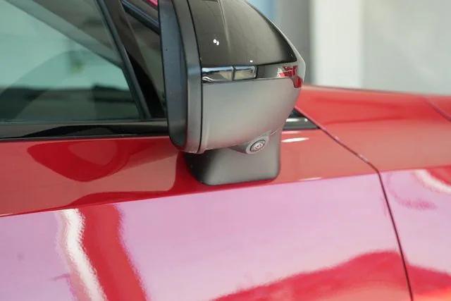 new 2025 Buick Envision car, priced at $40,213