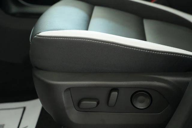 new 2025 Buick Envision car, priced at $40,493