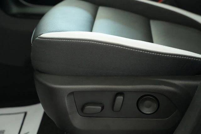 new 2025 Buick Envision car, priced at $40,213