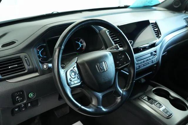 used 2022 Honda Pilot car, priced at $32,795