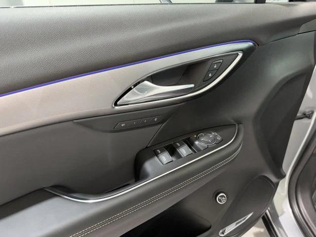 new 2025 Buick Envision car, priced at $37,540
