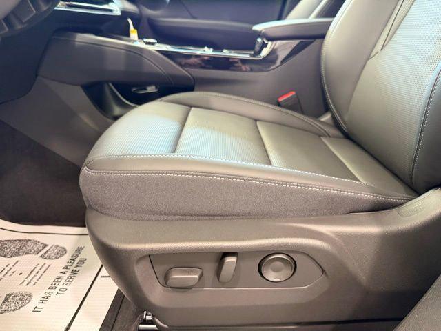 new 2025 Buick Envision car, priced at $36,251