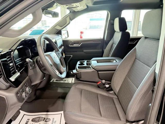 new 2025 Chevrolet Silverado 1500 car, priced at $50,892
