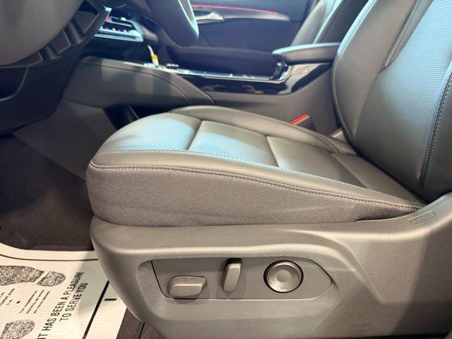 new 2025 Buick Envision car, priced at $37,656