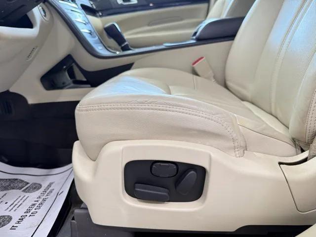 used 2019 Lincoln MKT car, priced at $19,995