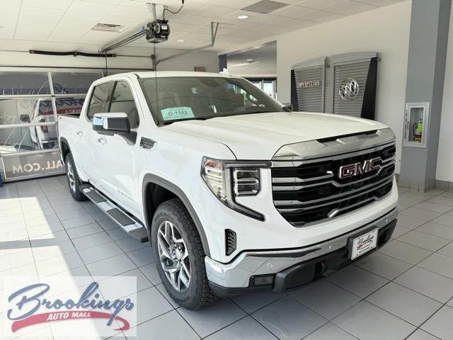 new 2025 GMC Sierra 1500 car, priced at $58,774