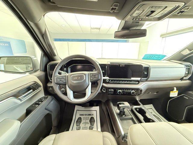 new 2025 GMC Sierra 1500 car, priced at $57,586