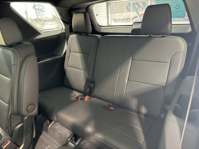 used 2023 Chevrolet Traverse car, priced at $41,995