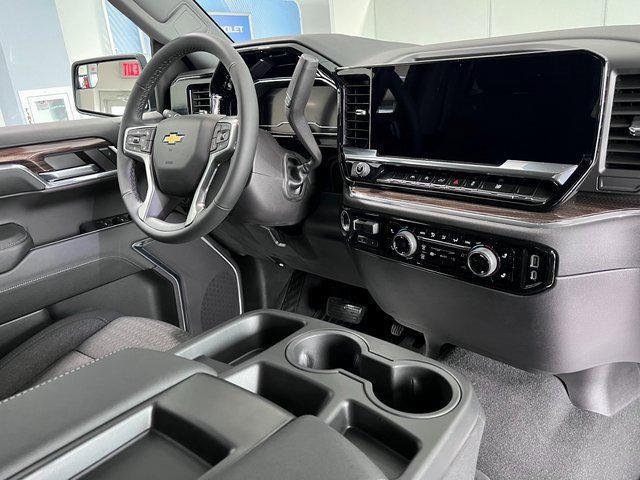 new 2024 Chevrolet Silverado 1500 car, priced at $45,115