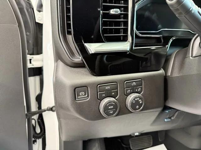 new 2025 Chevrolet Silverado 1500 car, priced at $43,581