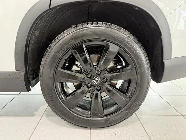 used 2025 Honda Pilot car, priced at $51,995