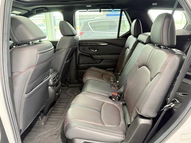 used 2025 Honda Pilot car, priced at $51,995