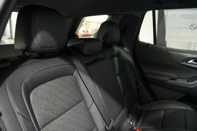 new 2026 Chevrolet Equinox car, priced at $33,934