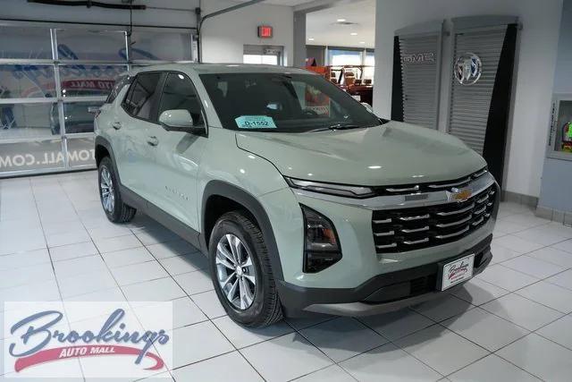 new 2026 Chevrolet Equinox car, priced at $33,934