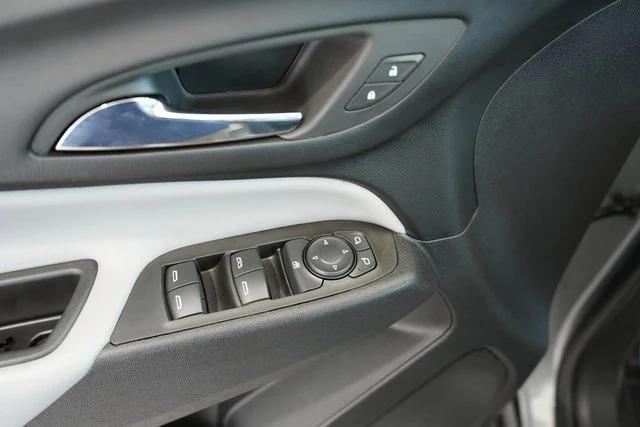 used 2023 Chevrolet Equinox car, priced at $22,495