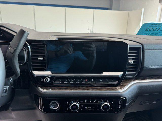 used 2022 GMC Sierra 1500 car, priced at $39,995