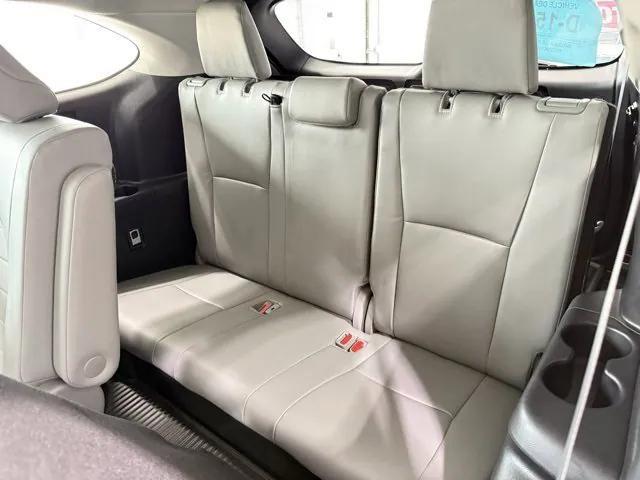 used 2022 Toyota Highlander car, priced at $41,995