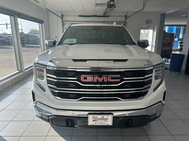 new 2025 GMC Sierra 1500 car, priced at $64,027