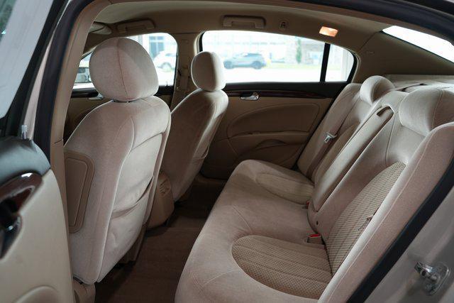 used 2007 Buick Lucerne car, priced at $5,995