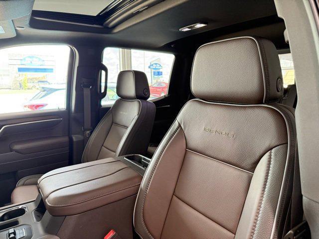new 2025 GMC Sierra 1500 car, priced at $69,774