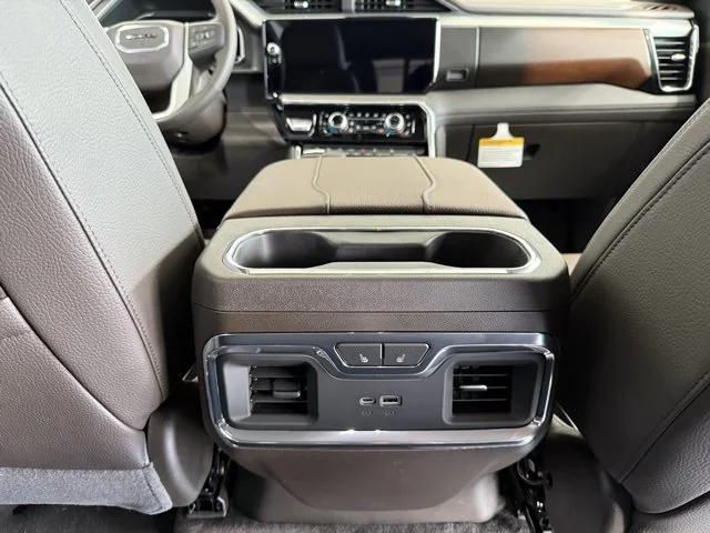 new 2025 GMC Sierra 1500 car, priced at $69,274