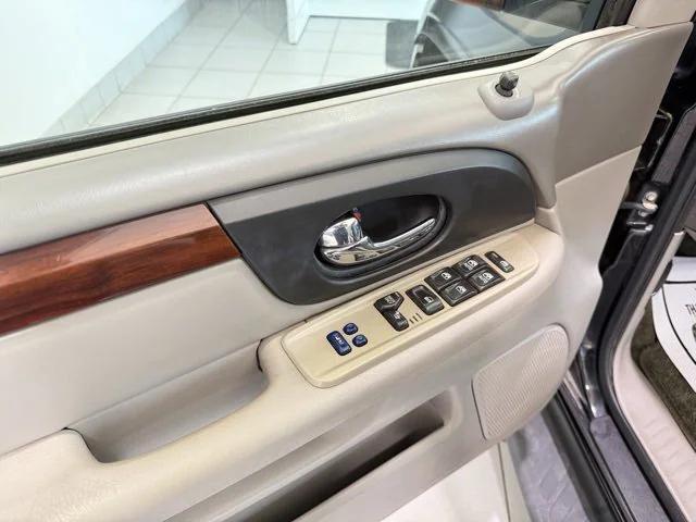 used 2004 GMC Envoy XL car, priced at $5,995