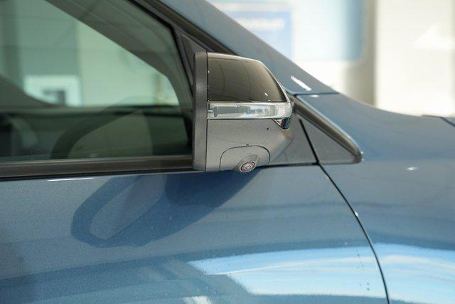 new 2025 Chevrolet Traverse car, priced at $48,323