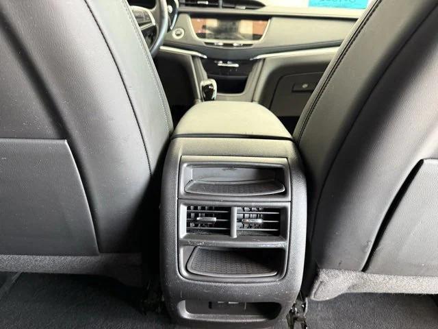 used 2021 Cadillac XT5 car, priced at $30,995