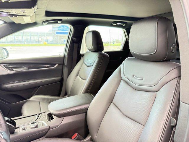used 2021 Cadillac XT5 car, priced at $30,995