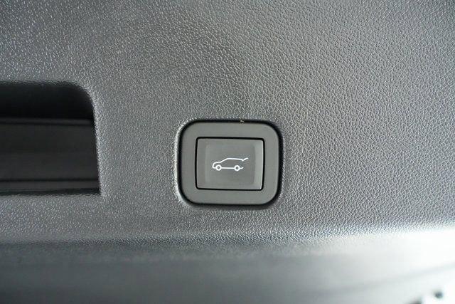 new 2026 Chevrolet Traverse car, priced at $46,190