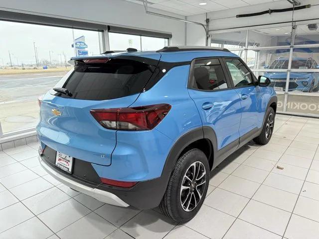 new 2025 Chevrolet TrailBlazer car, priced at $30,365