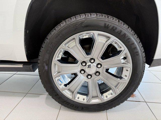 used 2017 GMC Yukon car, priced at $27,495