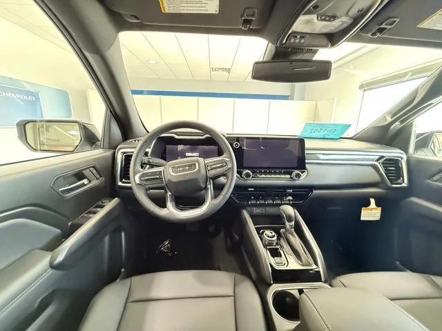 new 2025 GMC Canyon car, priced at $45,595