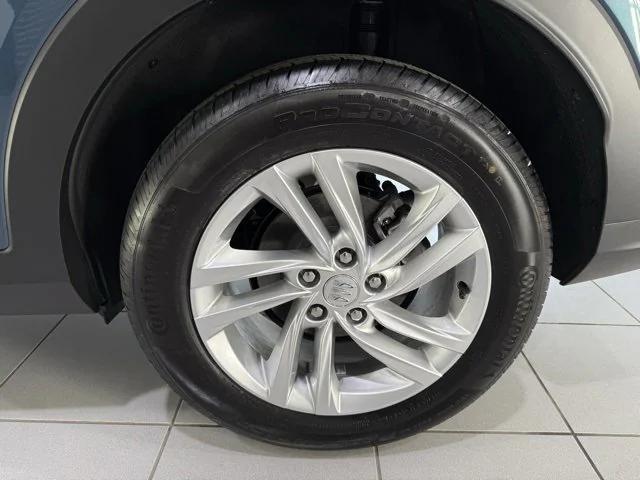 new 2025 Buick Envista car, priced at $25,625