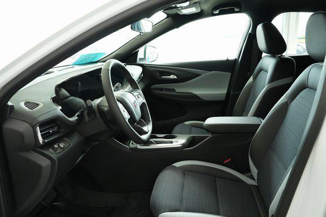 new 2025 Buick Envista car, priced at $26,525