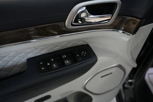 used 2017 Jeep Grand Cherokee car, priced at $19,495