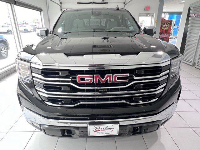 new 2024 GMC Sierra 1500 car, priced at $59,090