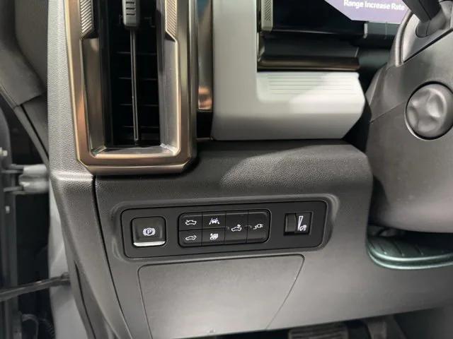 new 2025 GMC HUMMER EV Pickup car, priced at $109,093