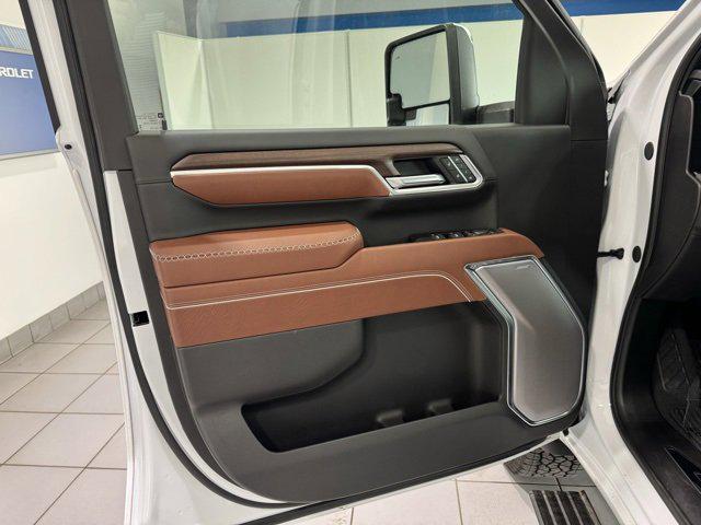 new 2025 GMC Sierra 3500 car, priced at $100,824
