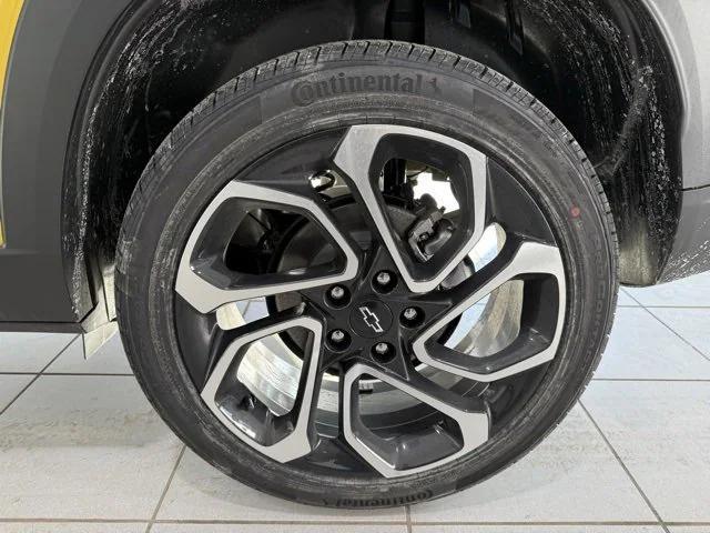 new 2025 Chevrolet Trax car, priced at $25,980