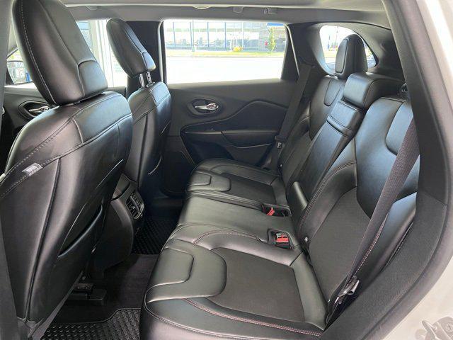 used 2019 Jeep Cherokee car, priced at $21,295