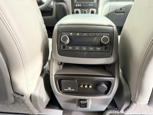 used 2014 Chevrolet Traverse car, priced at $5,995