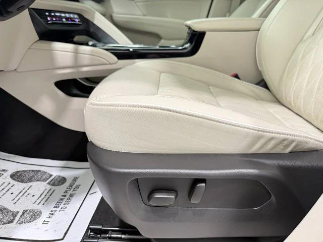 used 2023 Buick Envision car, priced at $36,495