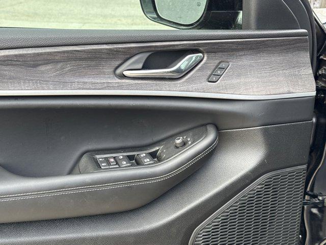new 2025 Jeep Grand Cherokee L car, priced at $40,427