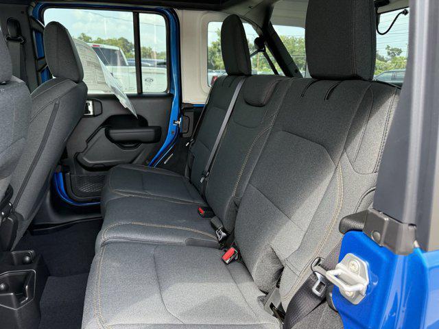 new 2025 Jeep Wrangler car, priced at $37,236