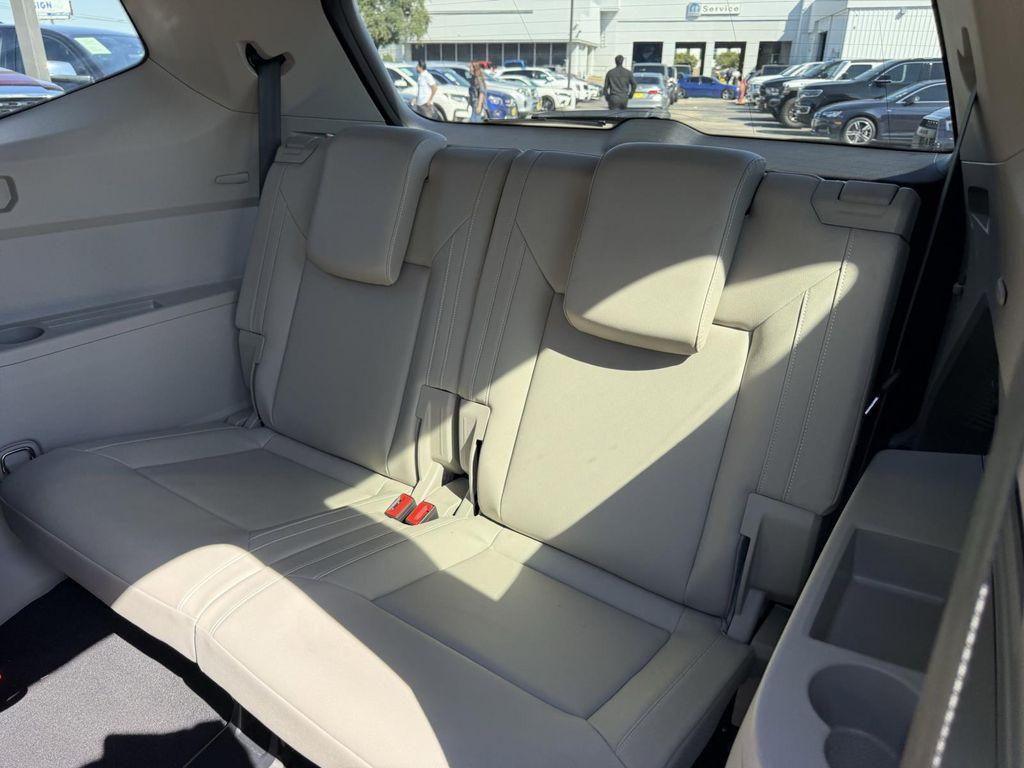 used 2021 Volkswagen Atlas car, priced at $21,750