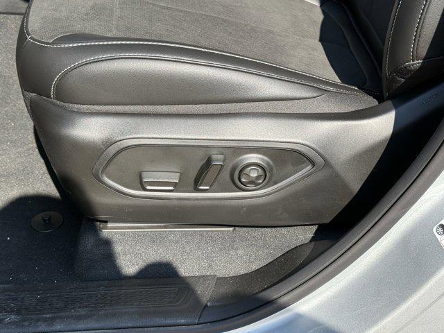 new 2025 Jeep Grand Cherokee L car, priced at $40,380
