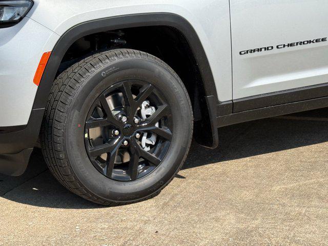 new 2025 Jeep Grand Cherokee L car, priced at $40,380