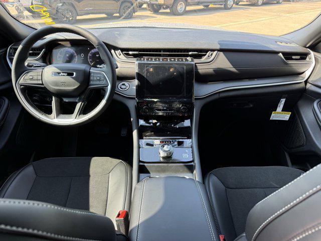 new 2025 Jeep Grand Cherokee L car, priced at $40,380
