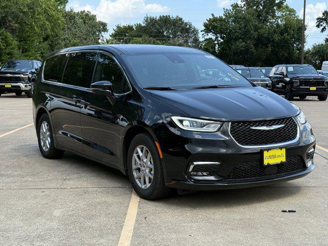 new 2026 Chrysler Pacifica car, priced at $39,321